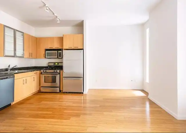 Property at 30 West St, New York, NY, 10004, 1 bed, 1 bath, [object Object]