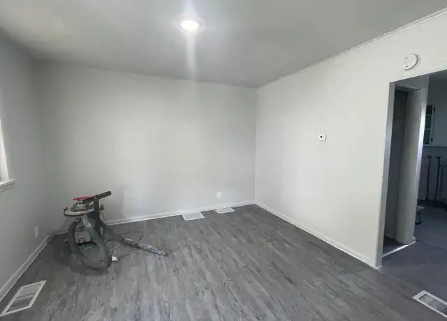 Property at 50 Rochester St, Bradford, PA, 16701, 1 bed, 1 bath, [object Object]