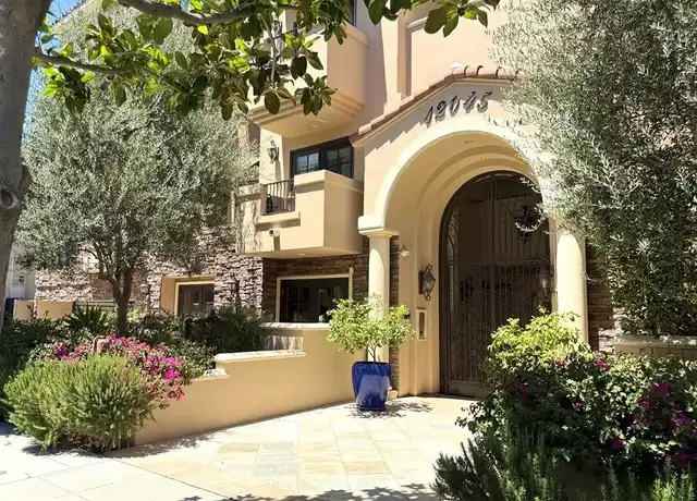 Property at 12045 Hoffman St #405, Studio City, CA, 91604, 2 beds, 3 baths, [object Object]