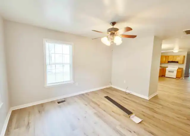 Property at 1839 W Ormsby Ave, Louisville, KY, 40210, 4 beds, 1.5 baths, [object Object]