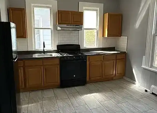 Property at 534 Howard Ave Unit 2, New Haven, CT, 06519, 4 beds, 1 bath, [object Object]