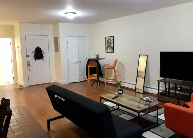 Property at 115 Beacon St Unit 2, Boston, MA, 02116, 1 bed, 1 bath, [object Object]