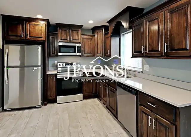 Property at 1614 Pleasant Ave Unit 4, Yakima, WA, 98902, 3 beds, 1.5 baths, [object Object]
