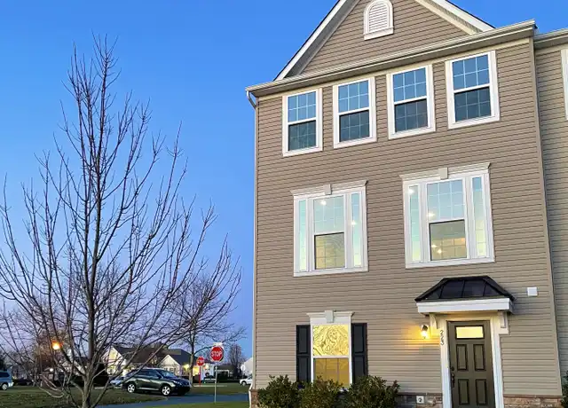 Property at 223 Lake Seymour Dr, Middletown, DE, 19709, 3 beds, 2.5 baths, [object Object]