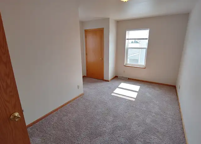 Property at N7743 Maple Ridge Rd, Oconomowoc, WI, 53066, 3 beds, 1.5 baths, [object Object]