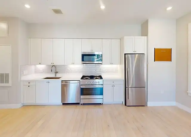 Property at 197 Green St Unit 201, Jamaica Plain, MA, 02130, 1 bed, 1 bath, [object Object]