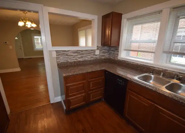 Property at 732 Golfview Dr, Lexington, KY, 40504, 4 beds, 2 baths, [object Object]