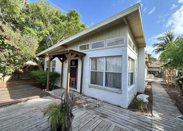 Property at 400 Lincoln Ave, Cape Canaveral, FL, 32920, 3 beds, 2 baths, [object Object]