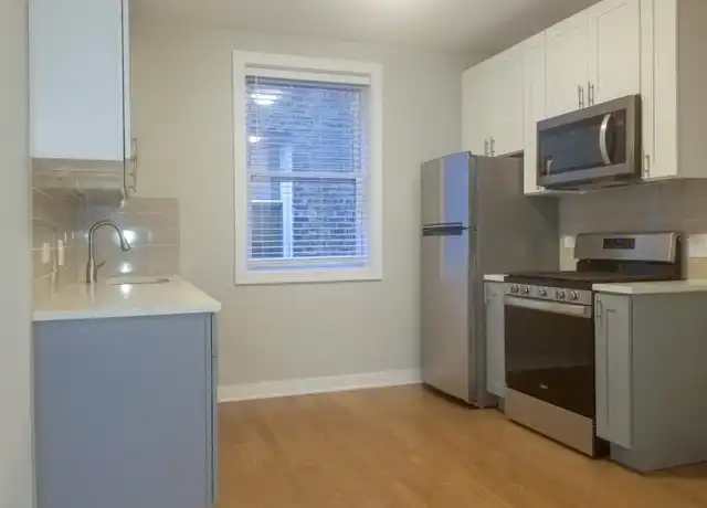 Property at 4837 N Wolcott Ave, Chicago, IL, 60640, 2 beds, 1 bath, [object Object]