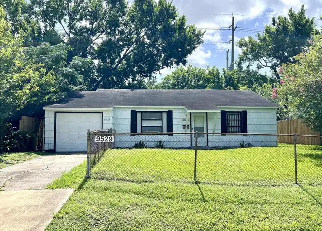 Property at 9529 Chesterfield Dr, Houston, TX, 77051, 3 beds, 1 bath, [object Object]