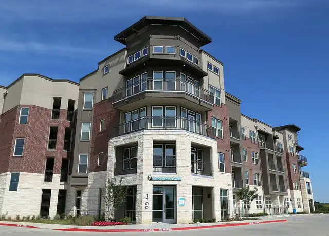 Property at Frankford Station - 1700 W Frankford Rd, Carrollton, TX, 75007, 1 bed, 1 bath, [object Object]