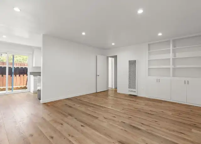 Property at 2854 Rowena Ave Unit 01, Los Angeles, CA, 90039, 2 beds, 1 bath, [object Object]
