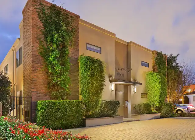 Property at Luxe East - 1901 Overland Ave, Los Angeles, CA, 90025, 2 beds, 1 bath, [object Object]