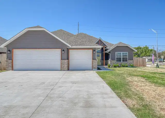 Property at 600 Summit Point Ln, Norman, OK, 73071, 4 beds, 2.5 baths, [object Object]
