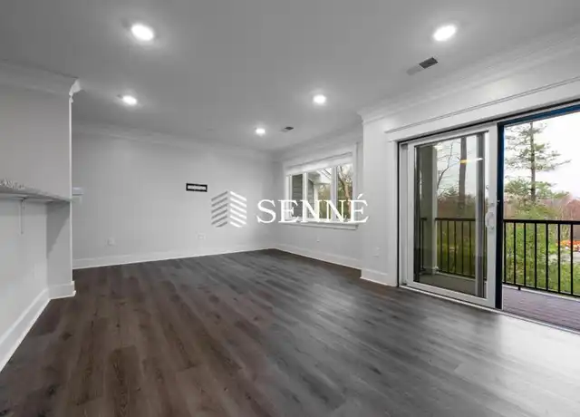 Property at 17 Hennery Way, Medfield, MA, 02052, 2 beds, 1 bath, [object Object]