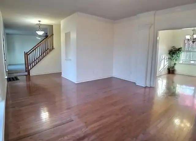 Property at 718 Butternut Dr, Garland, TX, 75044, 4 beds, 2.5 baths, [object Object]