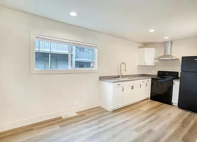 Property at 944 West St Unit 1, Redding, CA, 96001, 2 beds, 1 bath, [object Object]