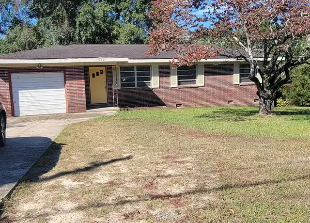 Property at 1902 Woodland Dr, Dothan, AL, 36301, 3 beds, 1 bath, [object Object]