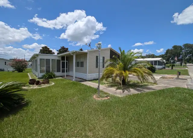 Property at 10045 Wellington Ave, Dade City, FL, 33525, 2 beds, 2 baths, [object Object]
