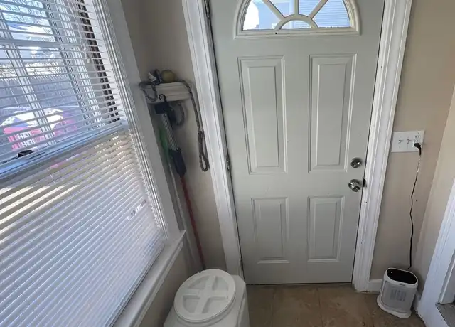 Property at 19 Joy St Unit 1, Providence, RI, 02908, 2 beds, 1 bath, [object Object]