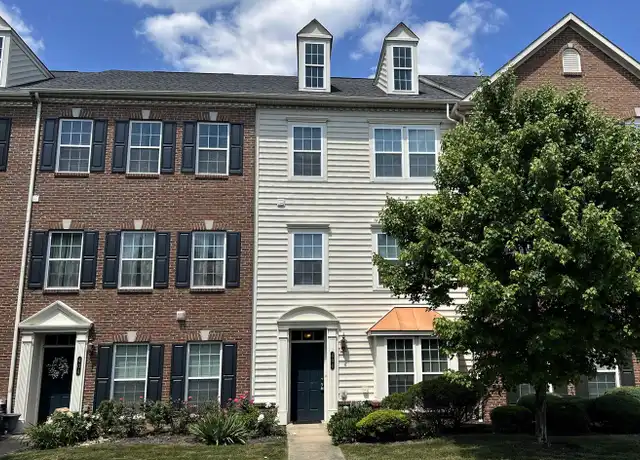 Property at 406 Fairgate Dr, Wexford, PA, 15090, 4 beds, 2.5 baths, [object Object]