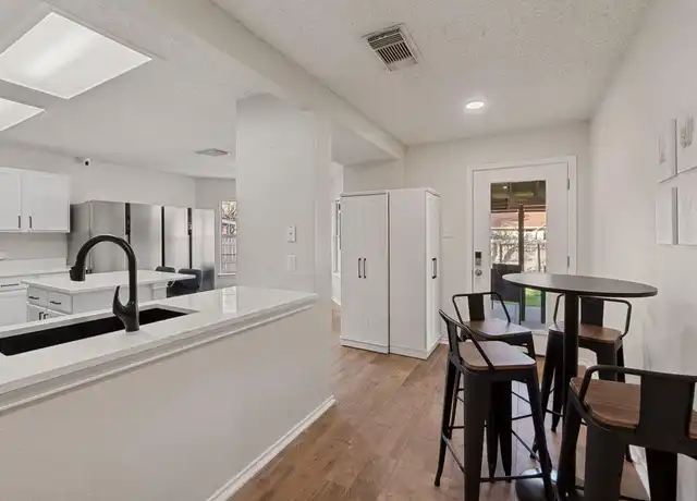 Property at 440 Fairfield Dr, Kyle, TX, 78640, 1 bed, 1 bath, [object Object]