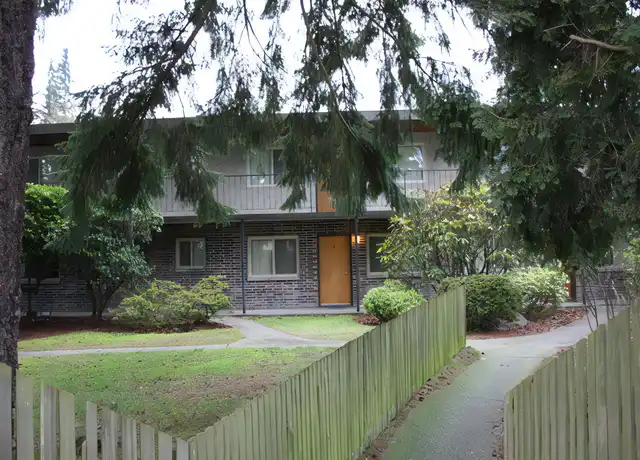 Property at 18405 Linden Ave N Unit 8, Shoreline, WA, 98133, 1 bed, 1 bath, [object Object]