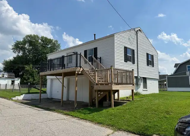 Property at 1023 36th St Unit 1/2, North Parkersburg, WV, 26104, 2 beds, 1 bath, [object Object]