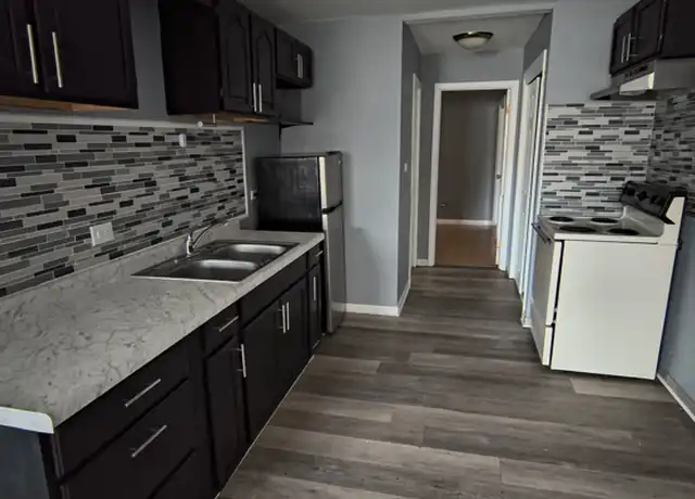 Property at 5746 W 35th St, Cicero, IL, 60804, 2 beds, 1 bath, [object Object]