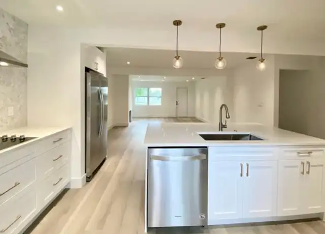 Property at 4811 N Flagler Dr Unit F, West Palm Beach, FL, 33407, 4 beds, 2 baths, [object Object]