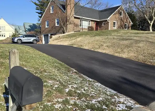 Property at 117 W Roseville Rd, Lancaster, PA, 17601, 5 beds, 2.5 baths, [object Object]