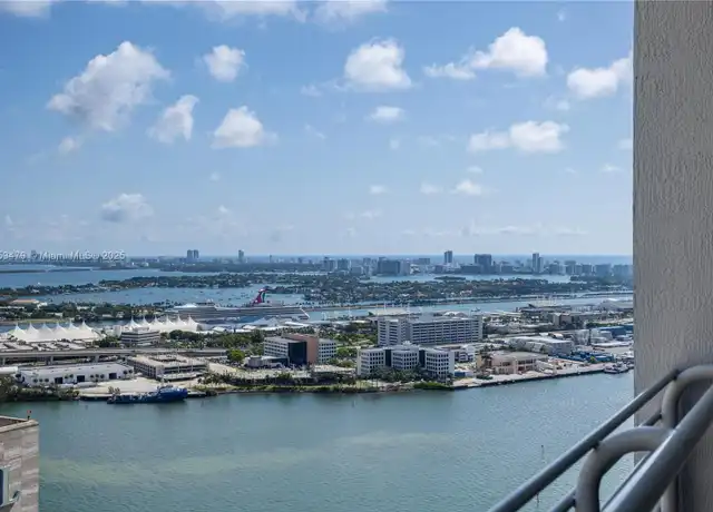 Property at 335 S Biscayne Blvd Unit LPH00, Miami, FL, 33131, 2 beds, 2 baths, [object Object]