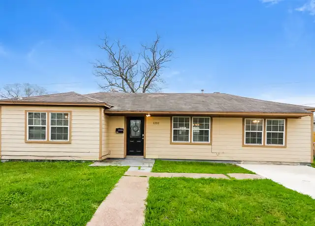 Property at 1202 Trimm Ave, Pasadena, TX, 77502, 4 beds, 2 baths, [object Object]