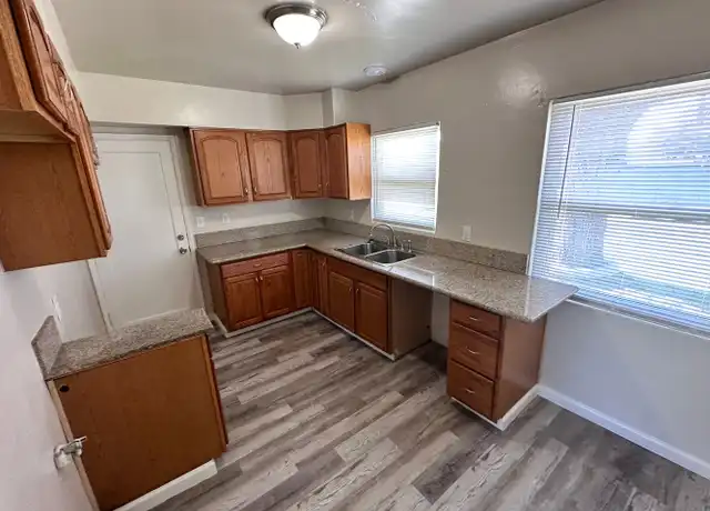 Property at 4345 E Brentwood Ave, Fresno, CA, 93703, 2 beds, 1 bath, [object Object]