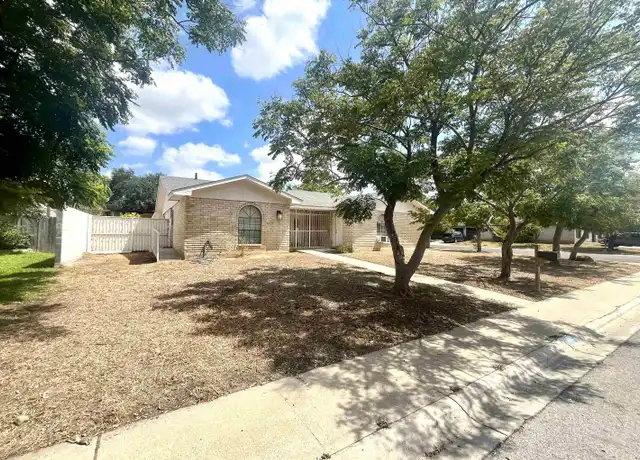Property at 118 Illinois St, Laredo, TX, 78041, 1 bed, 1 bath, [object Object]