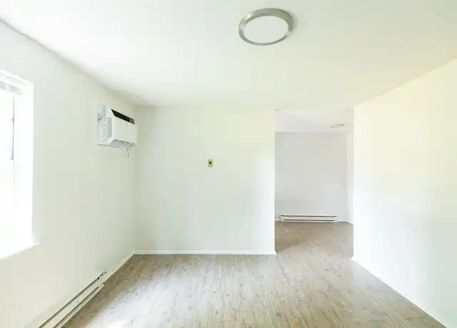 Property at 409 Lily St Unit 19, Greenville, SC, 29617, 1 bed, 1 bath, [object Object]