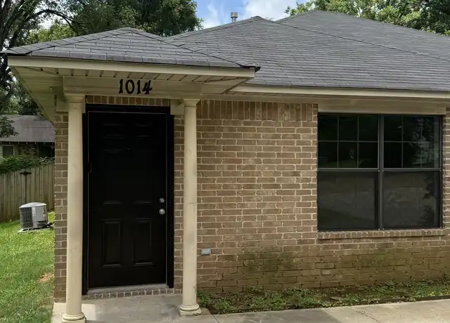 Property at 1014 E 15th St Unit 4, Texarkana, AR, 71854, 3 beds, 2 baths, [object Object]