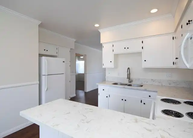 Property at McMission Village Apartments - 2669 Mission Village Dr, San Diego, CA, 92123, 2 beds, 1 bath, [object Object]