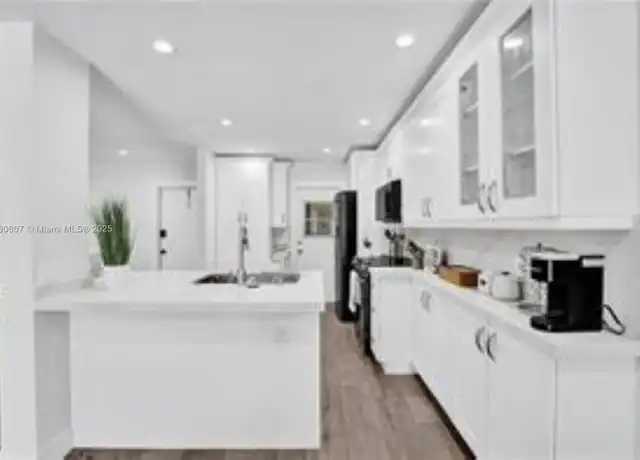 Property at 4100 N 58th Ave #213, Hollywood, FL, 33021, 2 beds, 2 baths, [object Object]