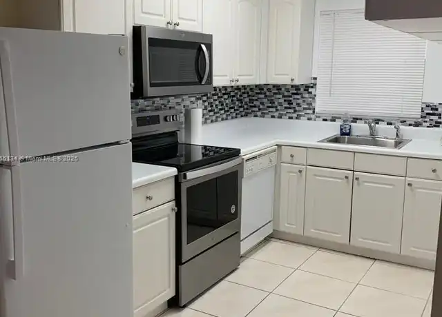 Property at 4951 Wedgewood Way #3, West Palm Beach, FL, 33417, 1 bed, 1 bath, [object Object]