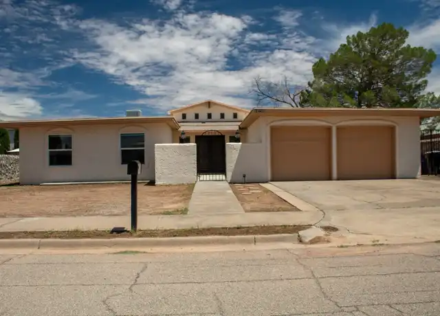 Property at 10709 Lobo Ln, El Paso, TX, 79935, 3 beds, 2 baths, [object Object]