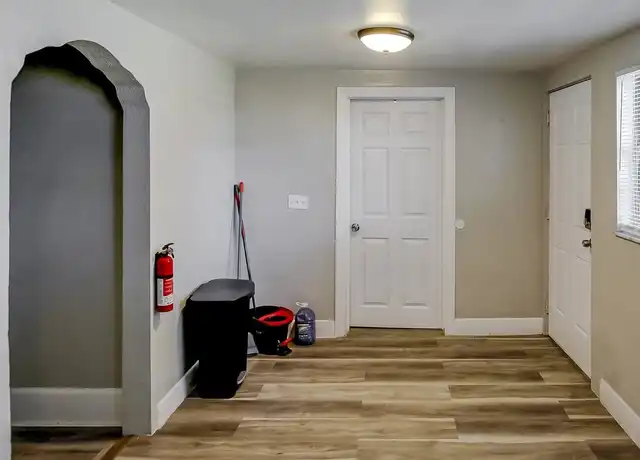 Property at 2317 W Cordelia St, Tampa, FL, 33607, 1 bed, 1 bath, [object Object]