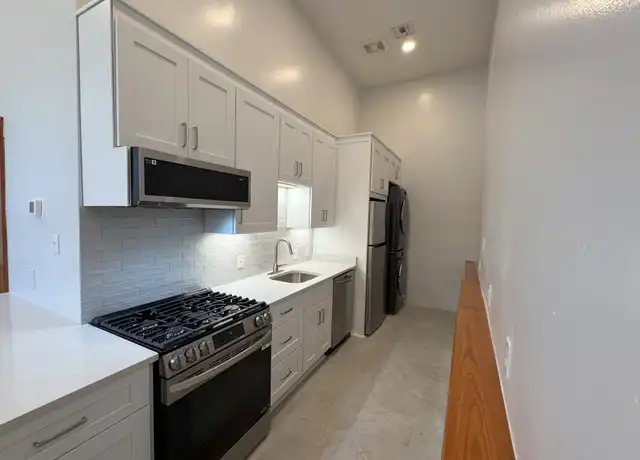 Property at 2039 Valence St Unit 2039, New Orleans, LA, 70115, 2 beds, 1 bath, [object Object]