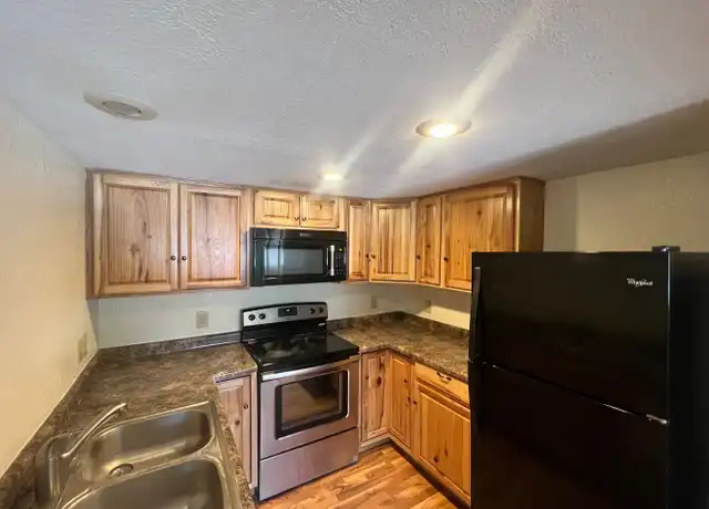 Property at 309 2nd St NW, Waseca, MN, 56093, 2 beds, 1 bath, [object Object]