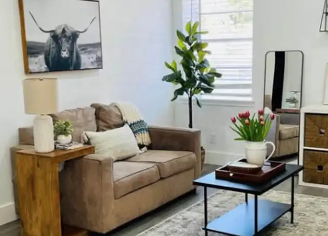 Property at 2604 Dauphin St #202, Mobile, AL, 36606, 2 beds, 1 bath, [object Object]