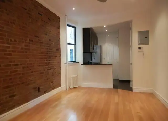 Property at 380 E 10th St Unit 3A, New York, NY, 10009, 1 bed, 1 bath, [object Object]