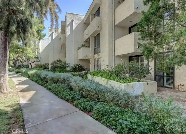 Property at 8400 De Longpre Ave #205, West Hollywood, CA, 90069, 2 beds, 2 baths, [object Object]