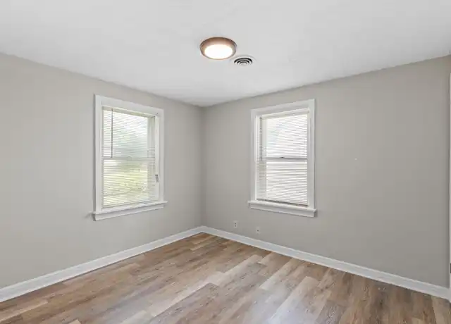 Property at 437 Jean Ave, Saint Louis, MO, 63135, 3 beds, 1 bath, [object Object]