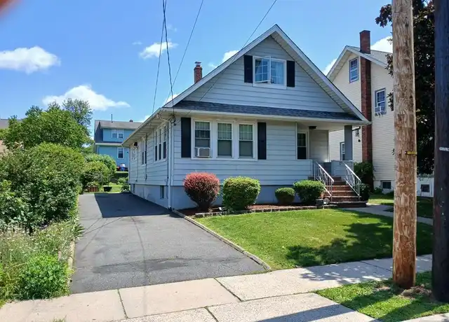 Property at 643 6th Ave, Lyndhurst, NJ, 07071, 3 beds, 1 bath, [object Object]
