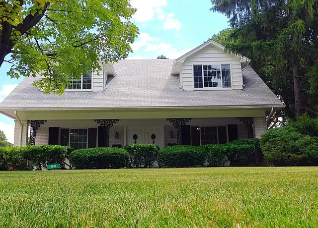 Property at 3030 Hardale Blvd Unit 2, Ottawa Hills, OH, 43606, 2 beds, 2 baths, [object Object]